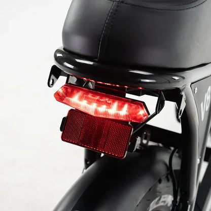 V8 Max 3.0 500 WATT + Achterzitje + Voetsteuntjes + Alarm